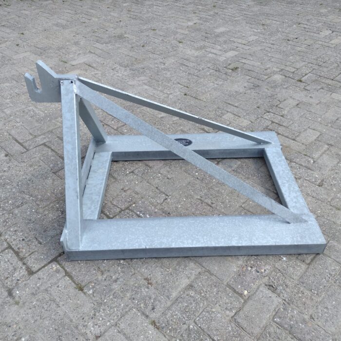 Nakładka do wózka widłowego do podnoszenia maszyn - widok z boku