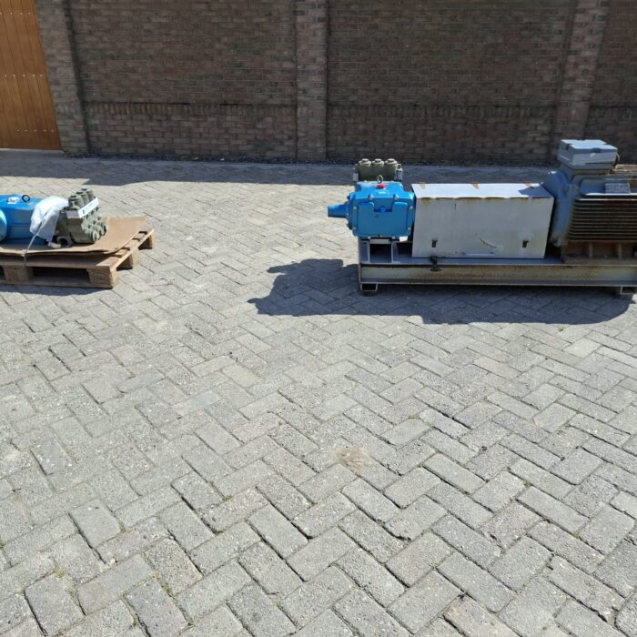 Pompy do wody Cat Pumps wysokowydajne - widok z przodu