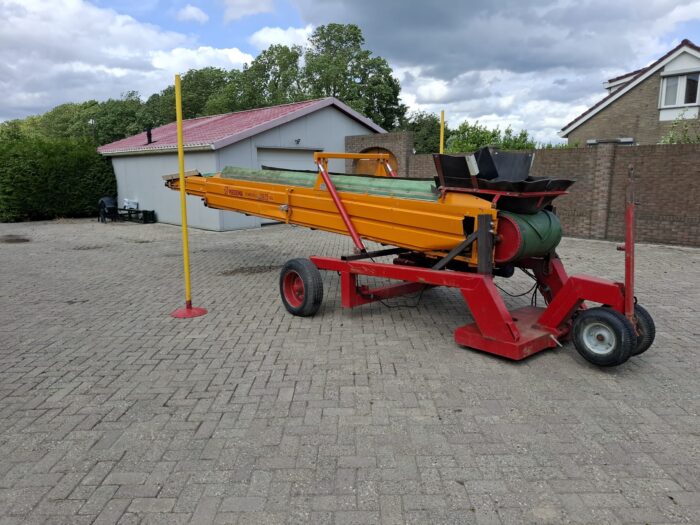 Usypywacz pryzm Miedema 10,5 m - obrazek 2