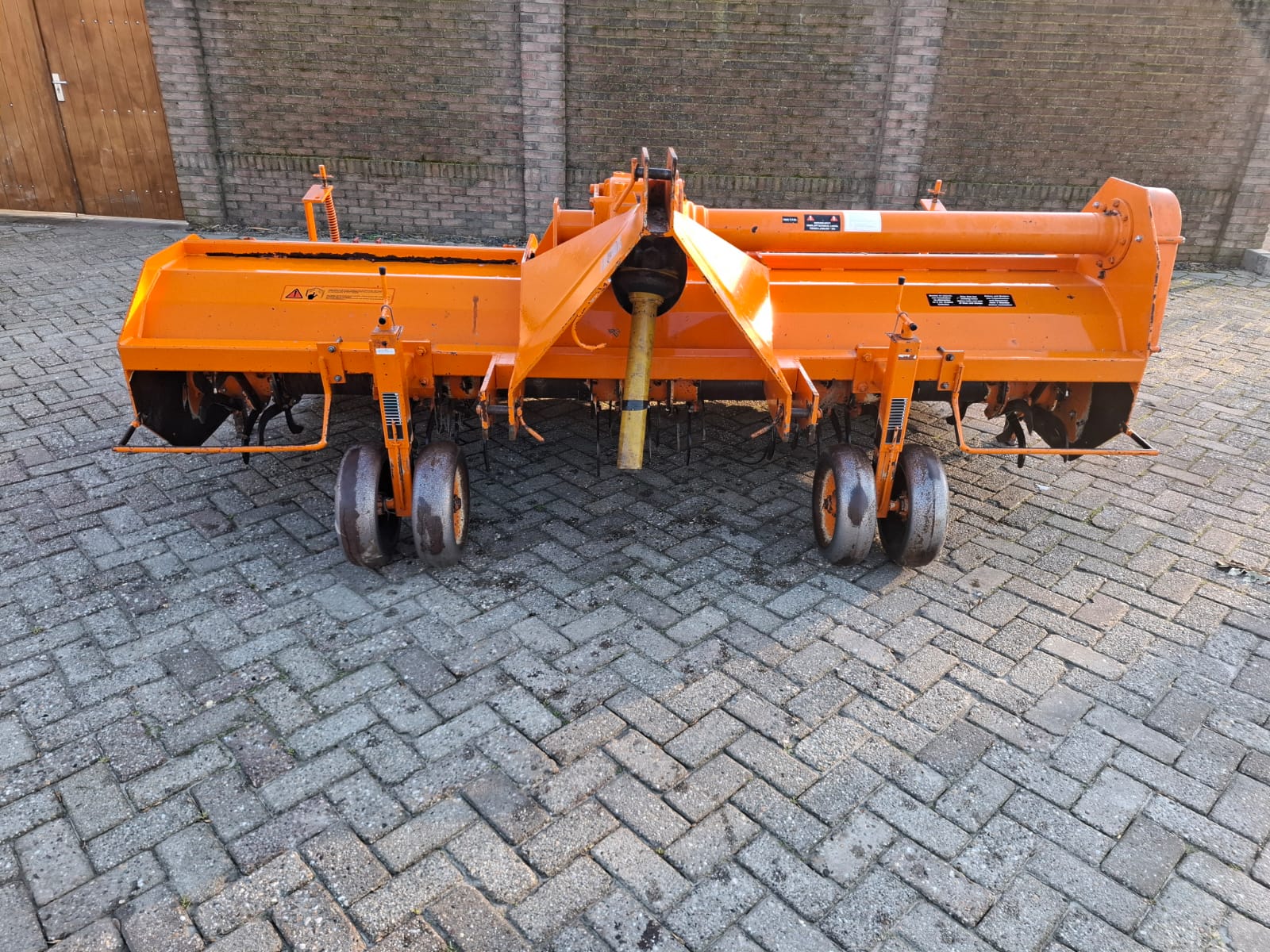 Formownica aktywna Struik 4 x 75 cm - widok z przodu