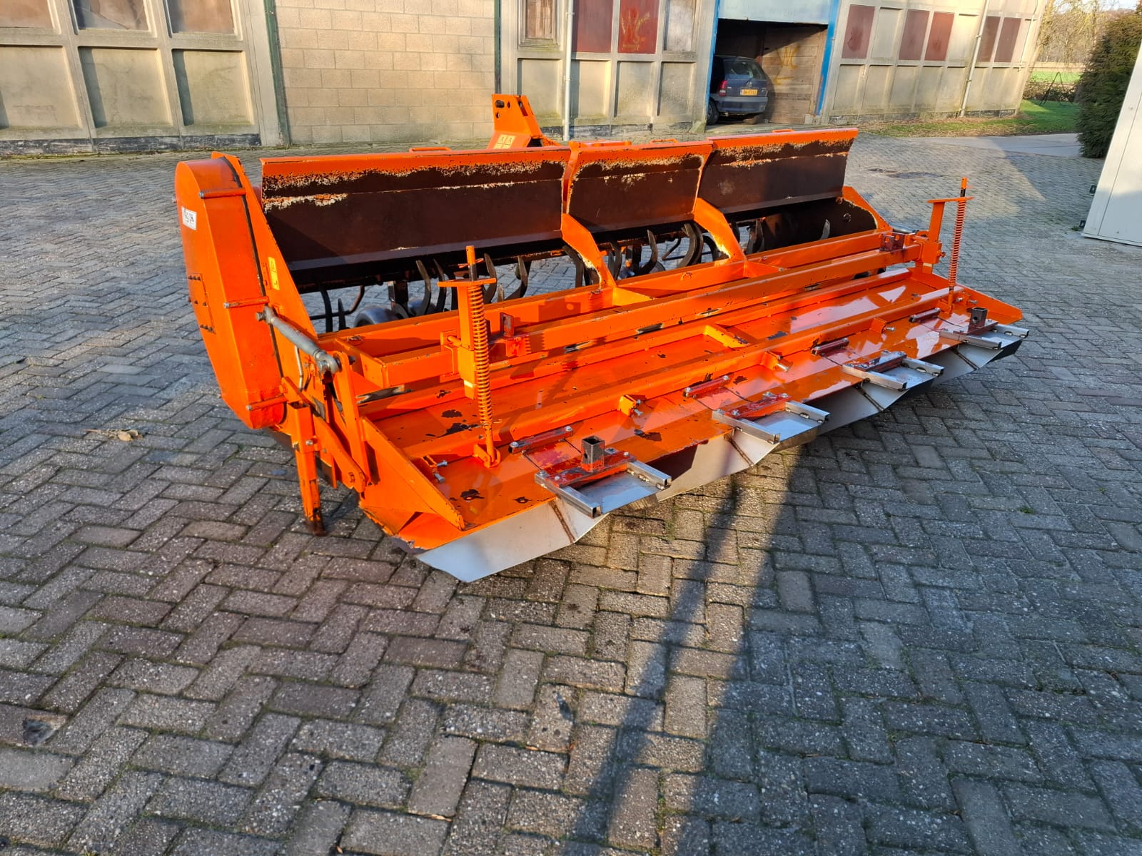 Formownica aktywna Struik 4 x 75 cm - widok z tyłu